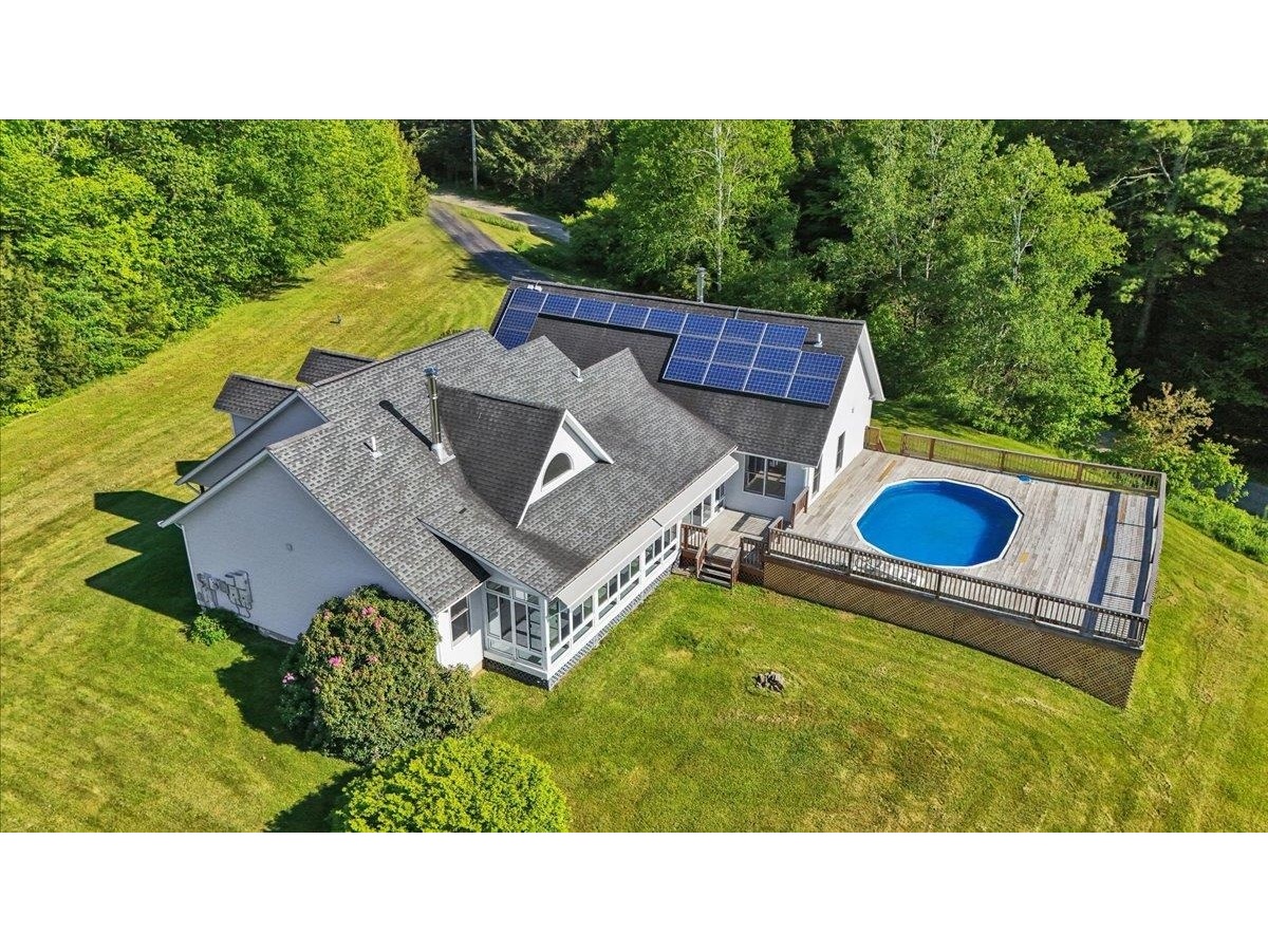 40 Brookside Lane