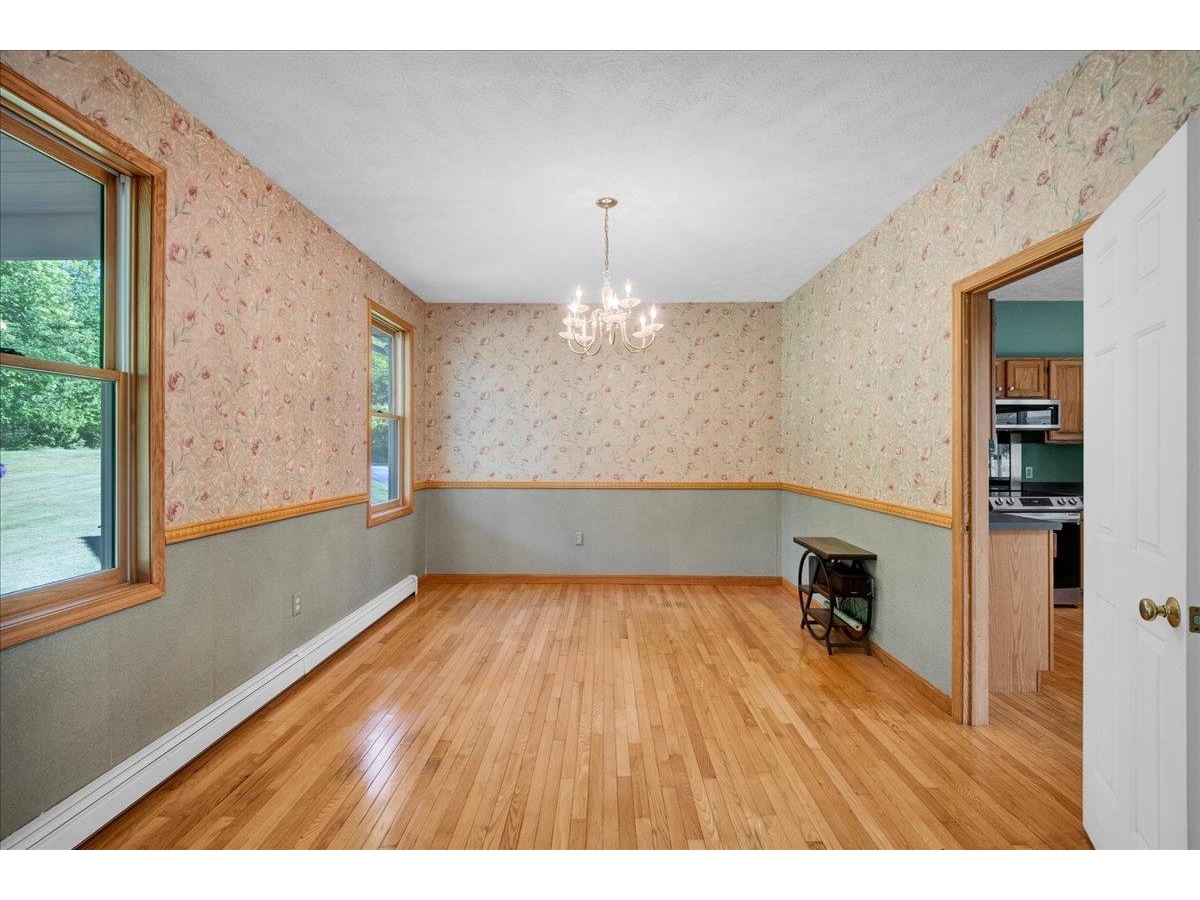 40 Brookside Lane