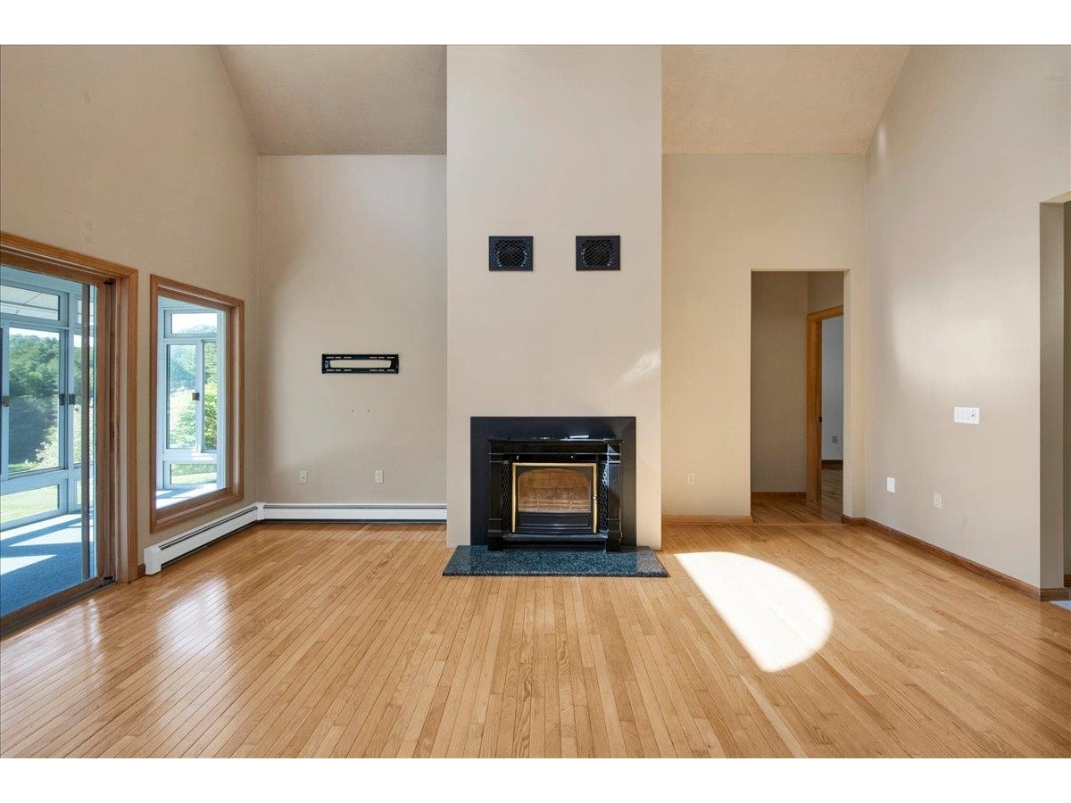 40 Brookside Lane