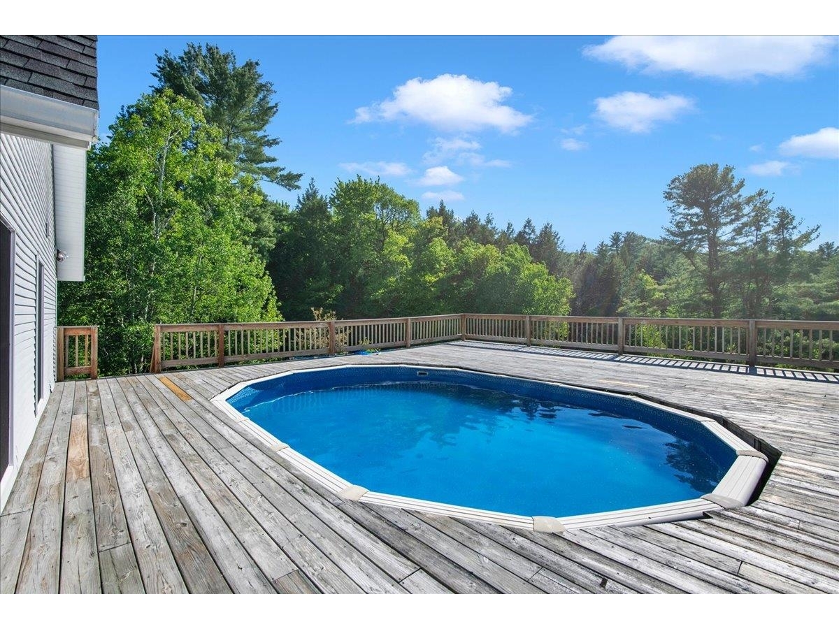 40 Brookside Lane