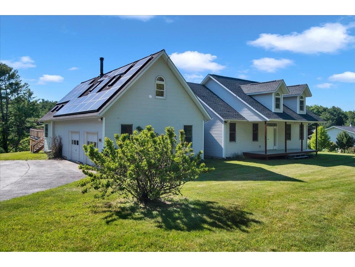 40 Brookside Lane
