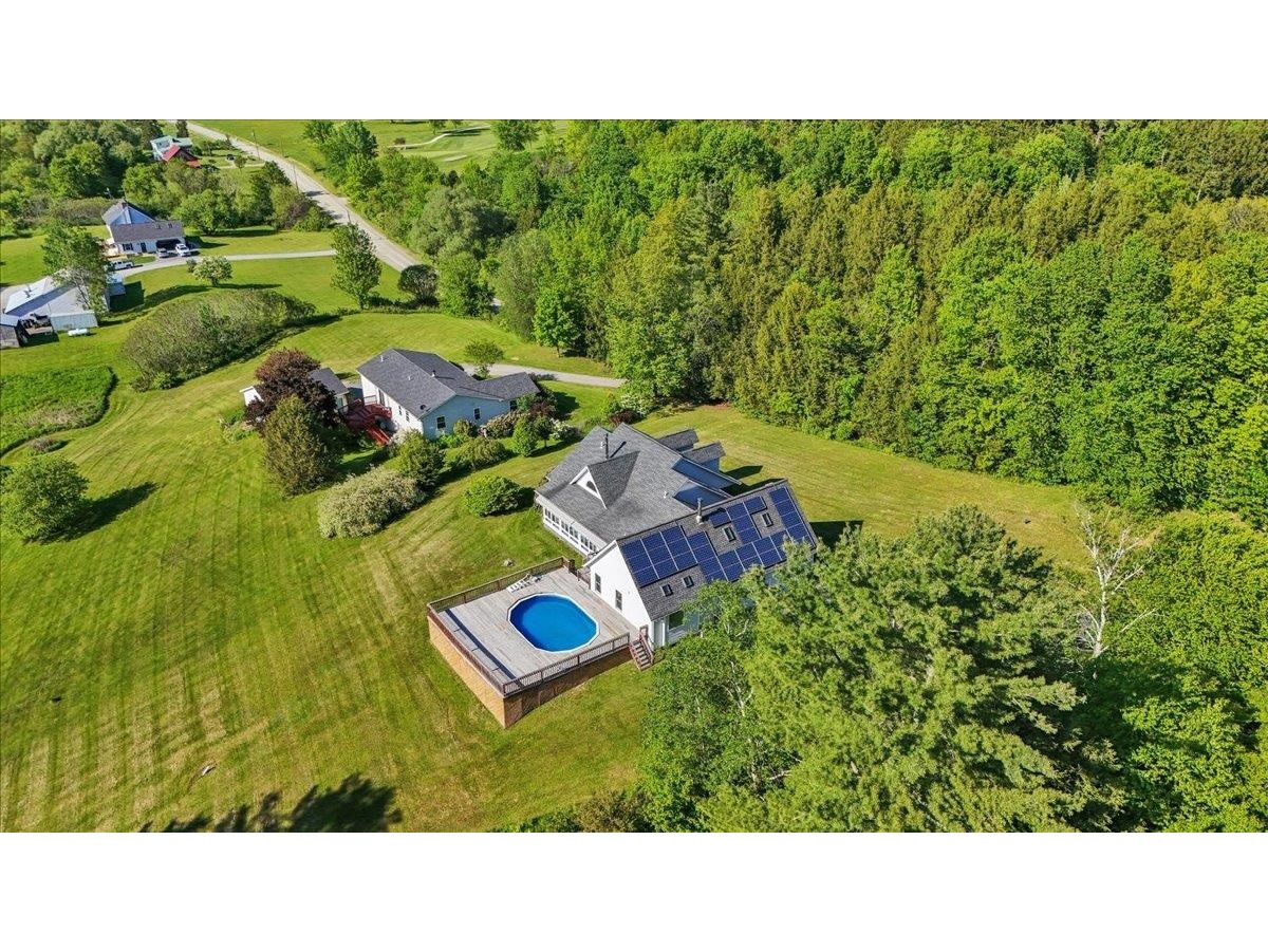 40 Brookside Lane