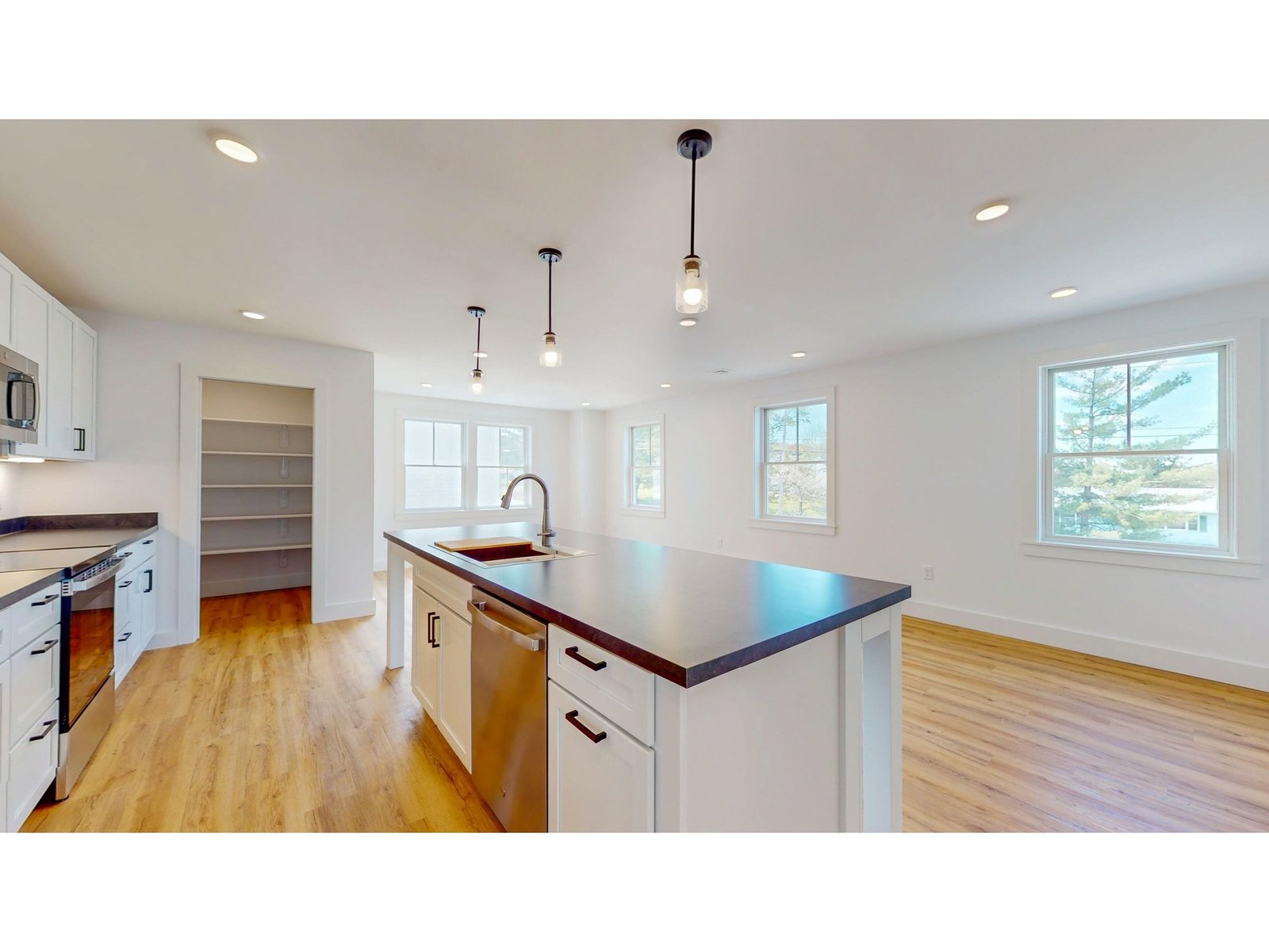 40 Brush Lane, Unit 8.3B
