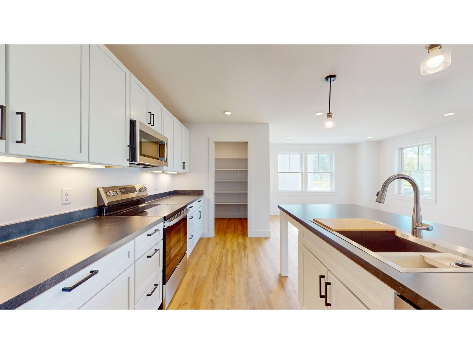 40 Brush Lane, Unit 8.3B