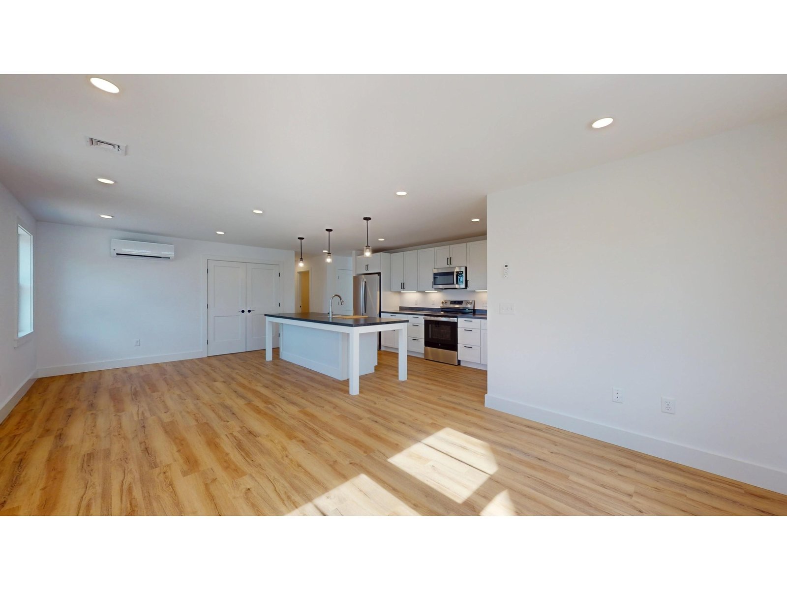 40 Brush Lane, Unit 8.3B