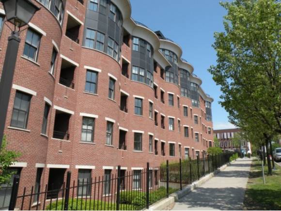 40 College Street, Unit 308
