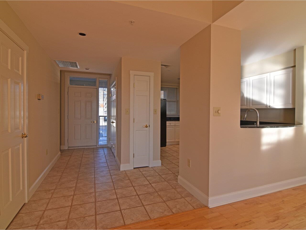 Entry hall/kitchen pass-thru