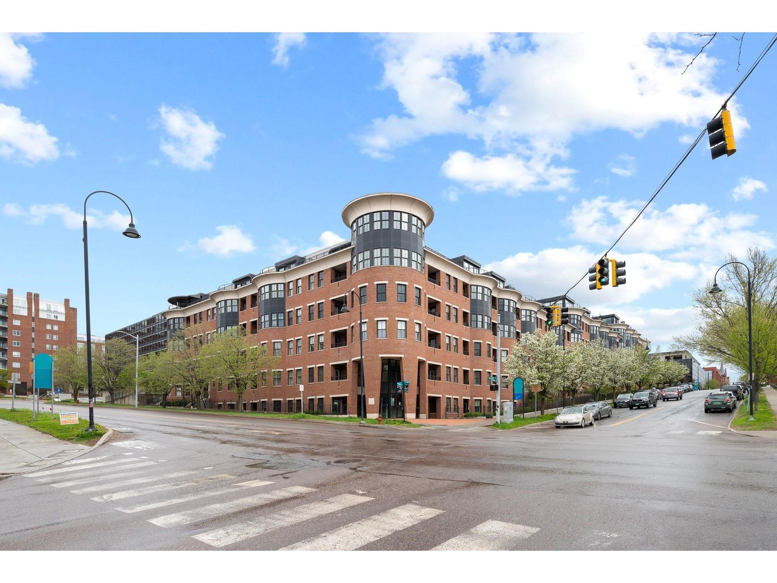 40 College Street, Burlington