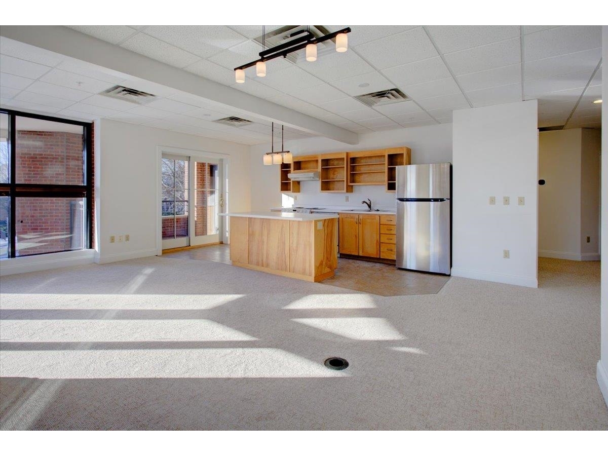 40 College Street, Unit 203A