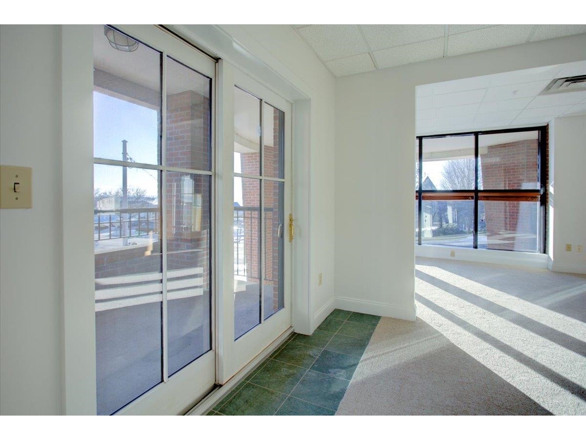 40 College Street, Unit 203A