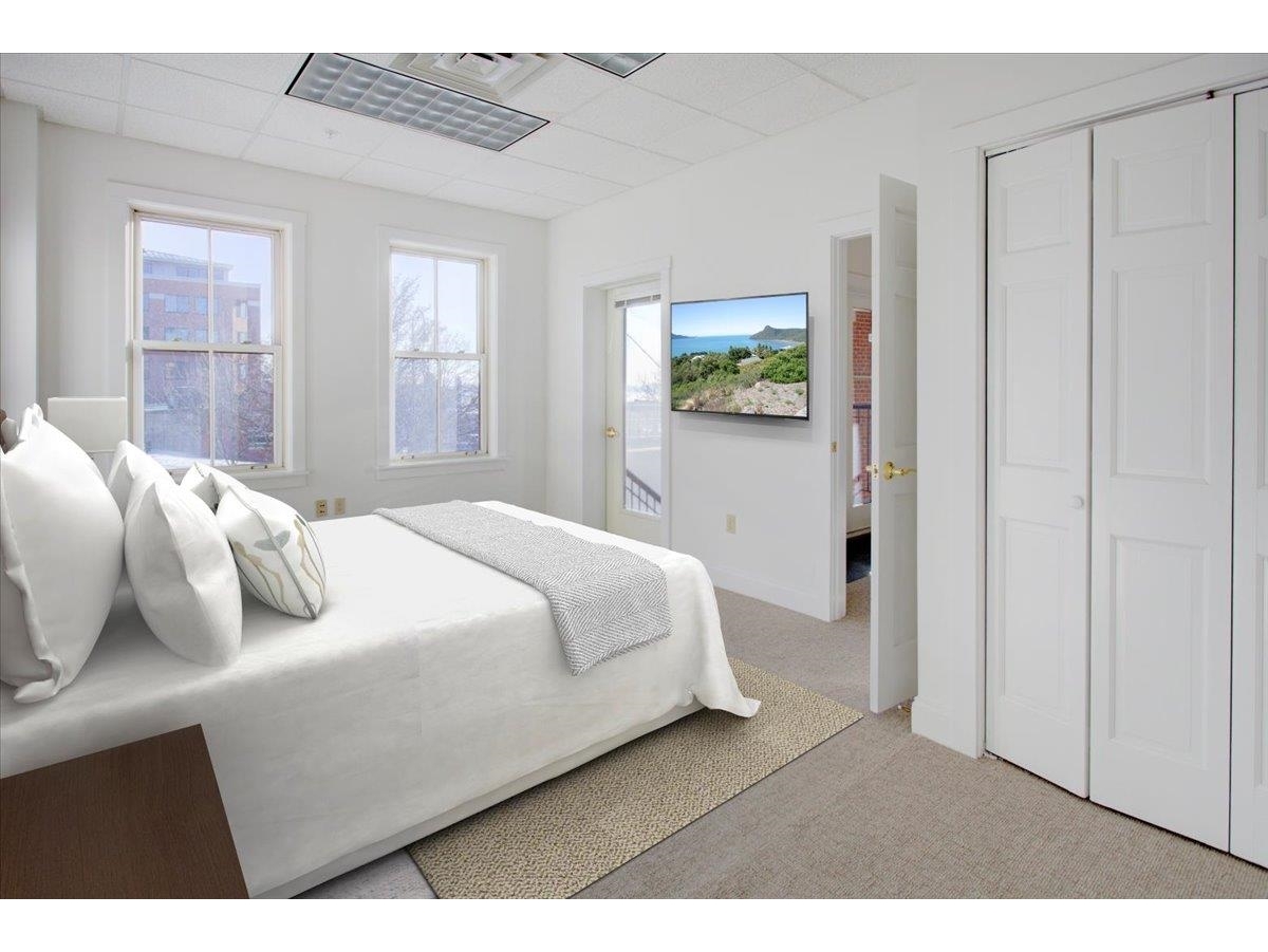 40 College Street, Unit 203A