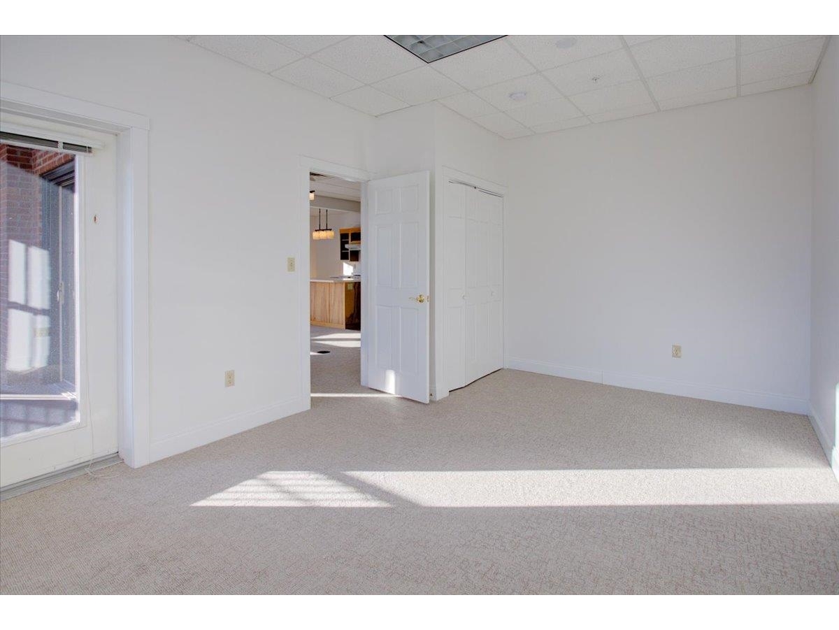 40 College Street, Unit 203A