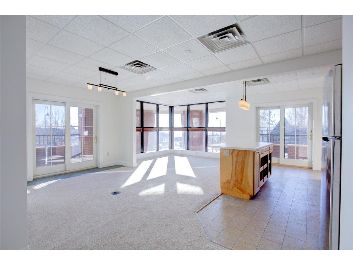 40 College Street, Unit 203A