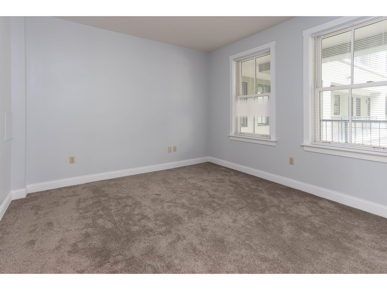 40 College Street, Unit 204C