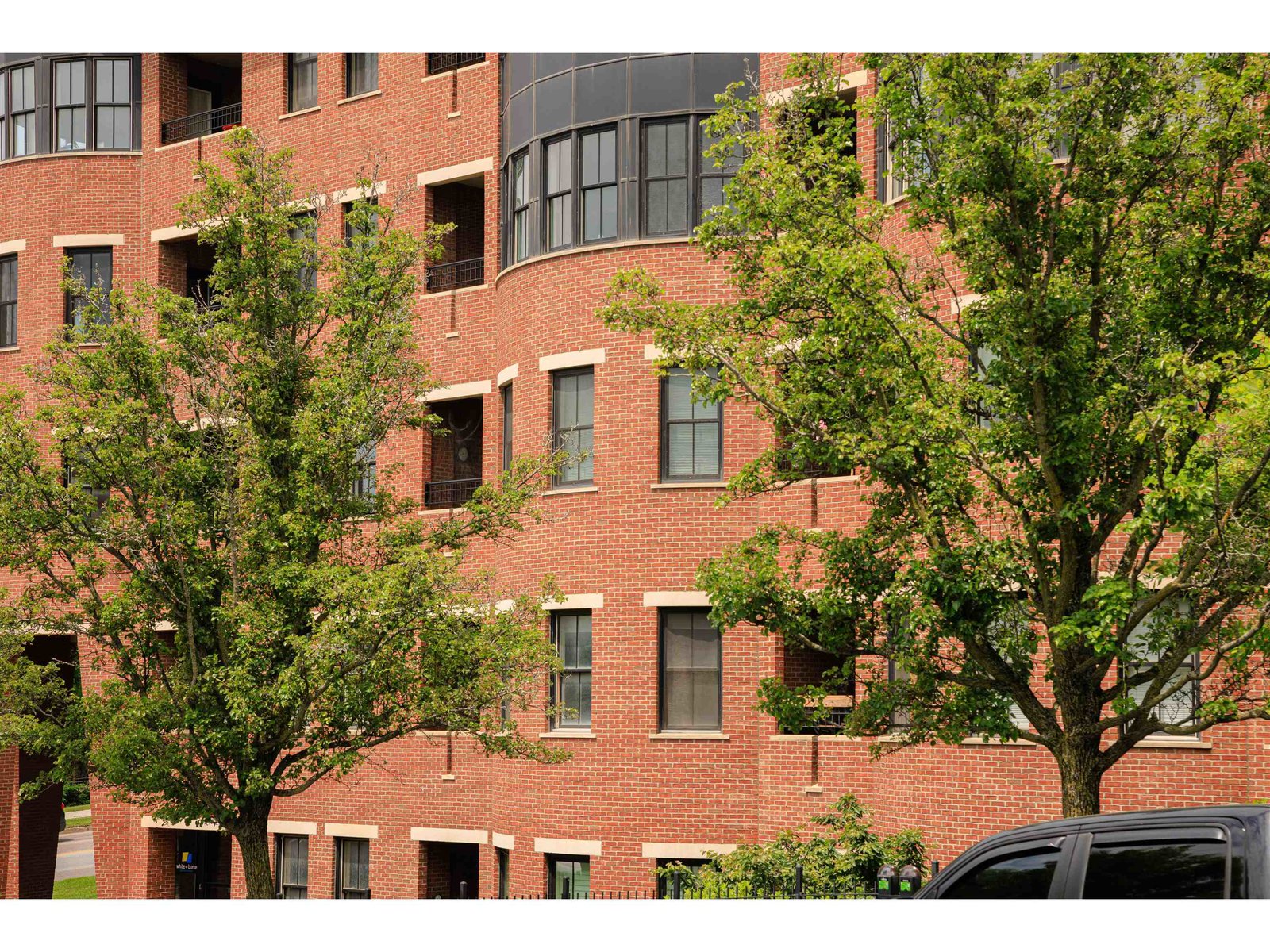 40 College Street, Unit 204C