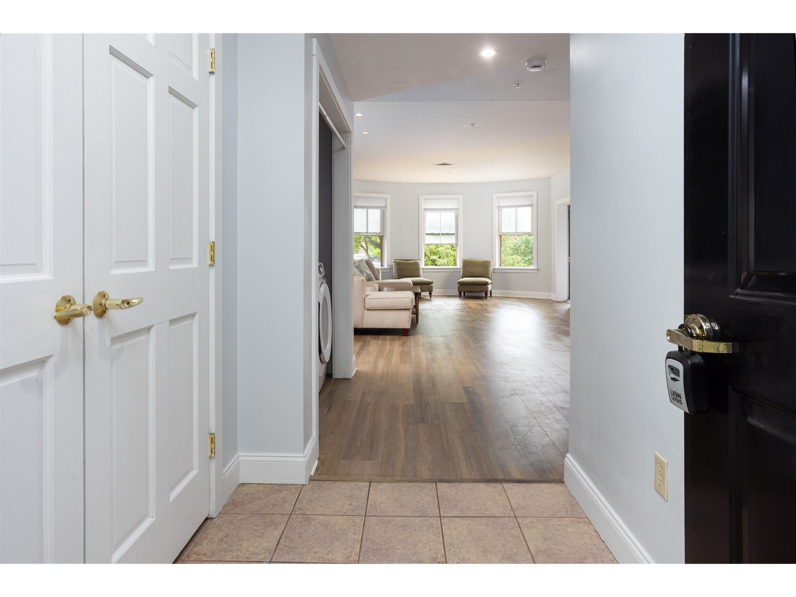 40 College Street, Unit 204C