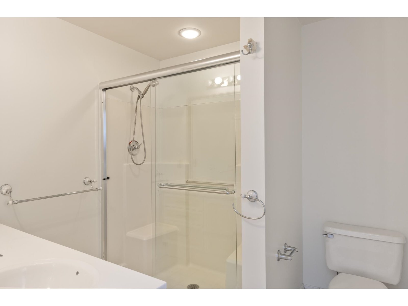 40 College Street, Unit 307