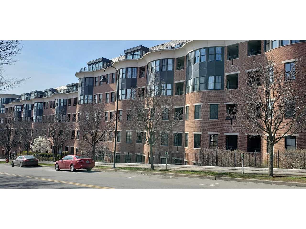 40 College Street, Unit 408