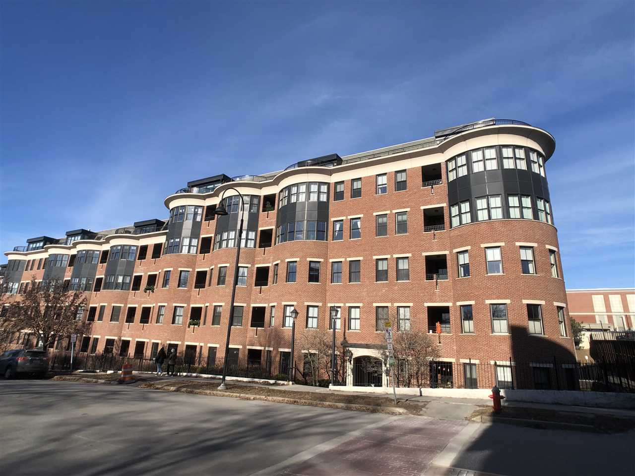 40 College Street, Unit 515B