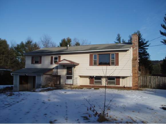 40 Doris Dr