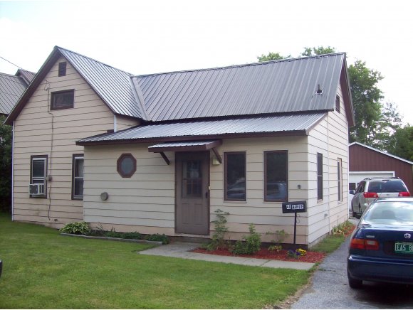 40 Fourth ST