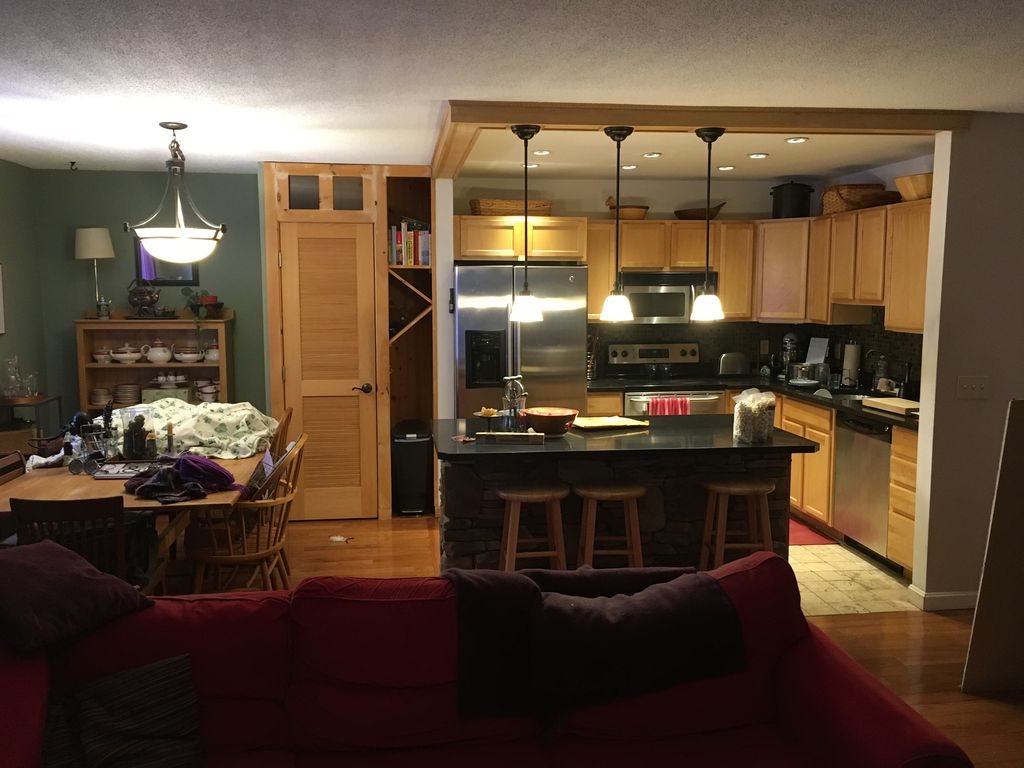 40 Hawthorne Circle