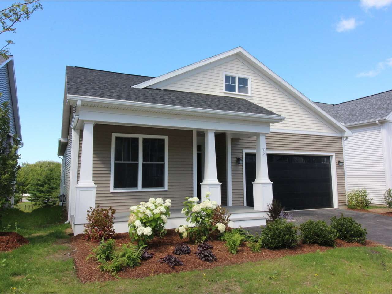 40 Laurentide Lane