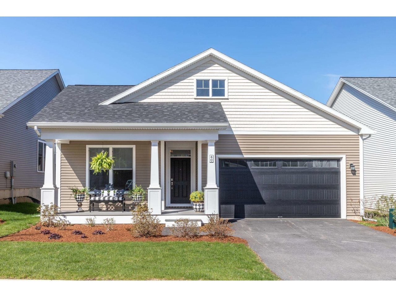 40 Laurentide Lane