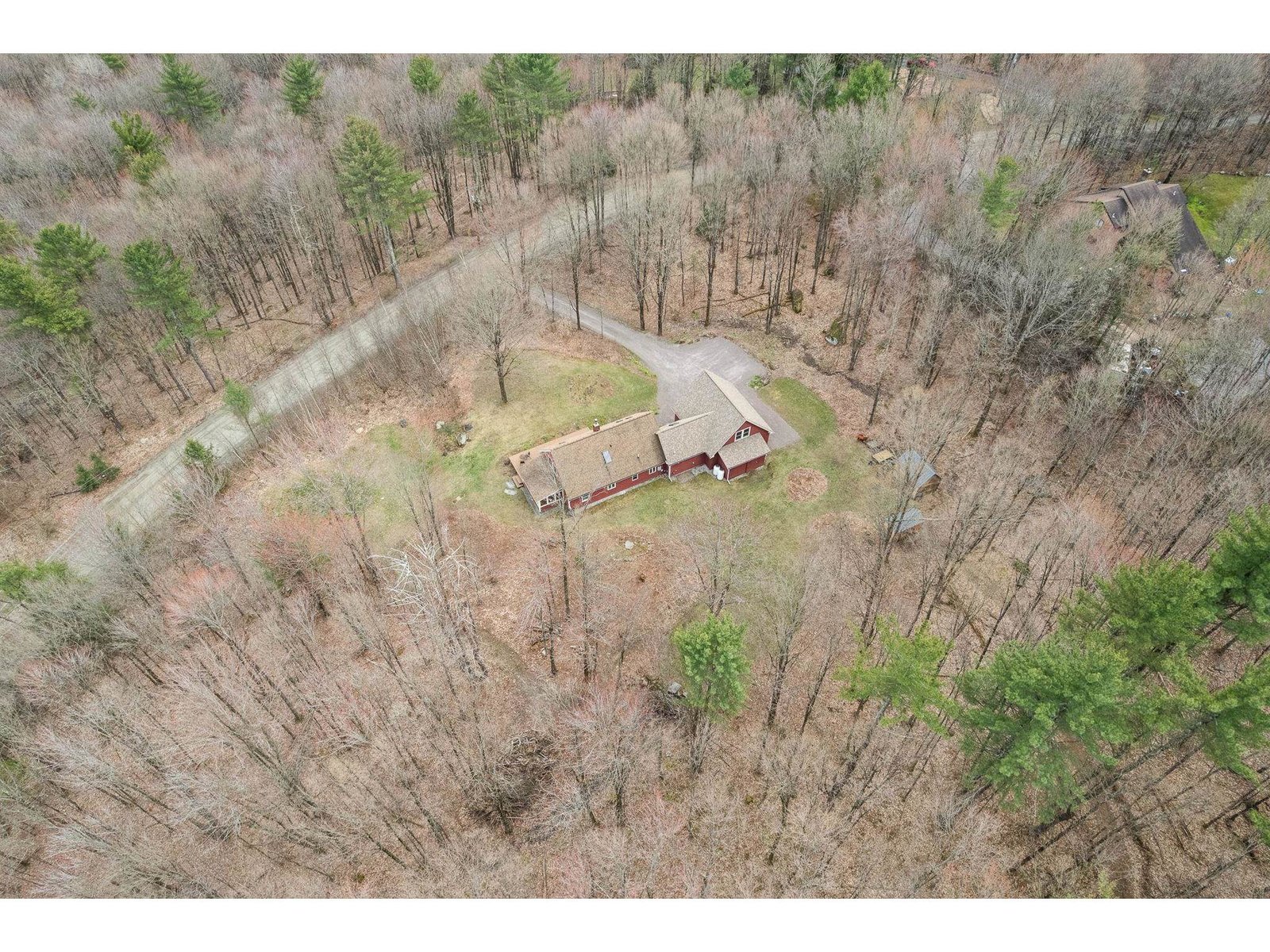 9.9 Acres to roam and play!