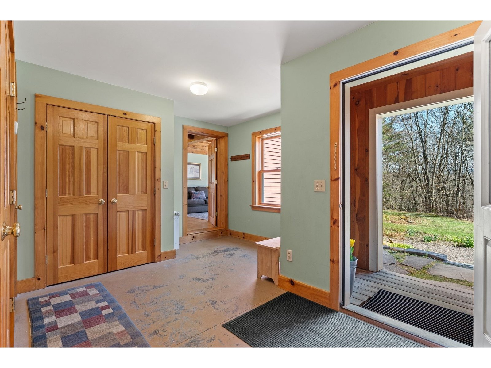 Large mudroom