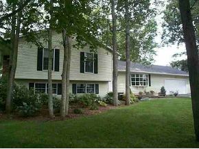 40 Munroe Drive