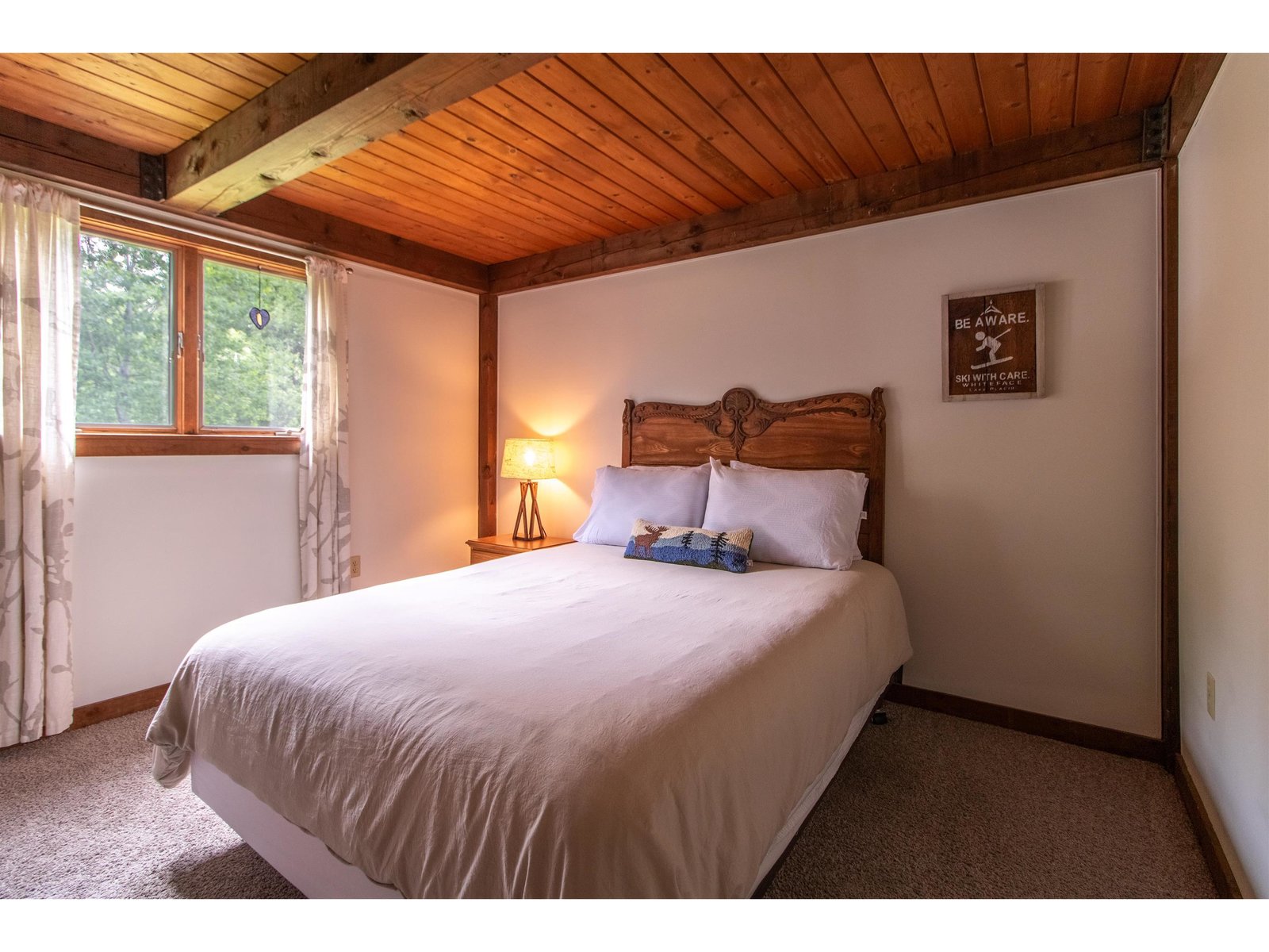 Main Floor 2nd Bedroom