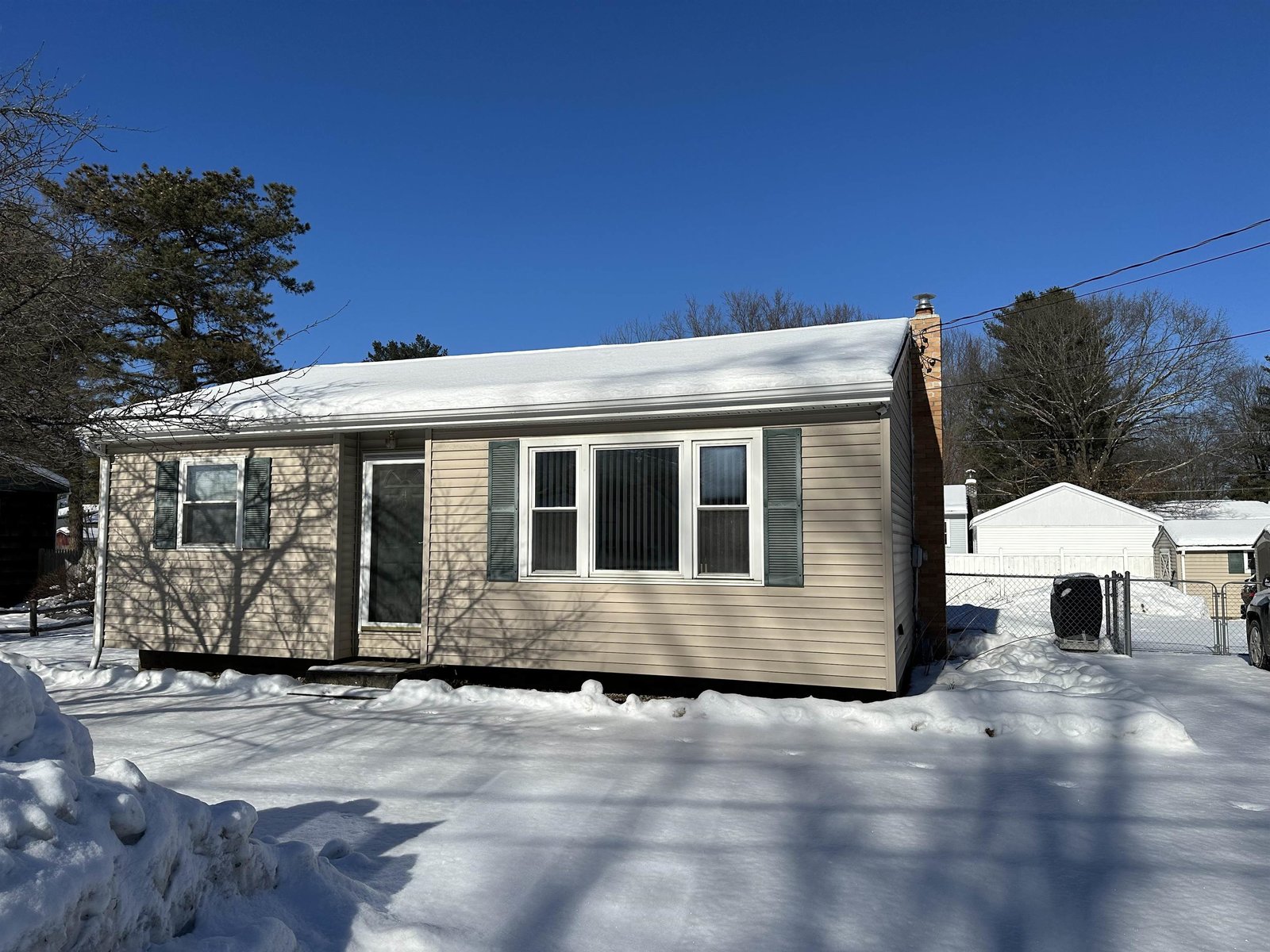 40 Pinecrest Drive