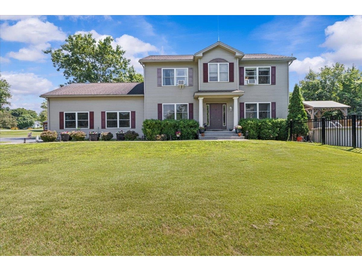 40 Sugar Maple Drive