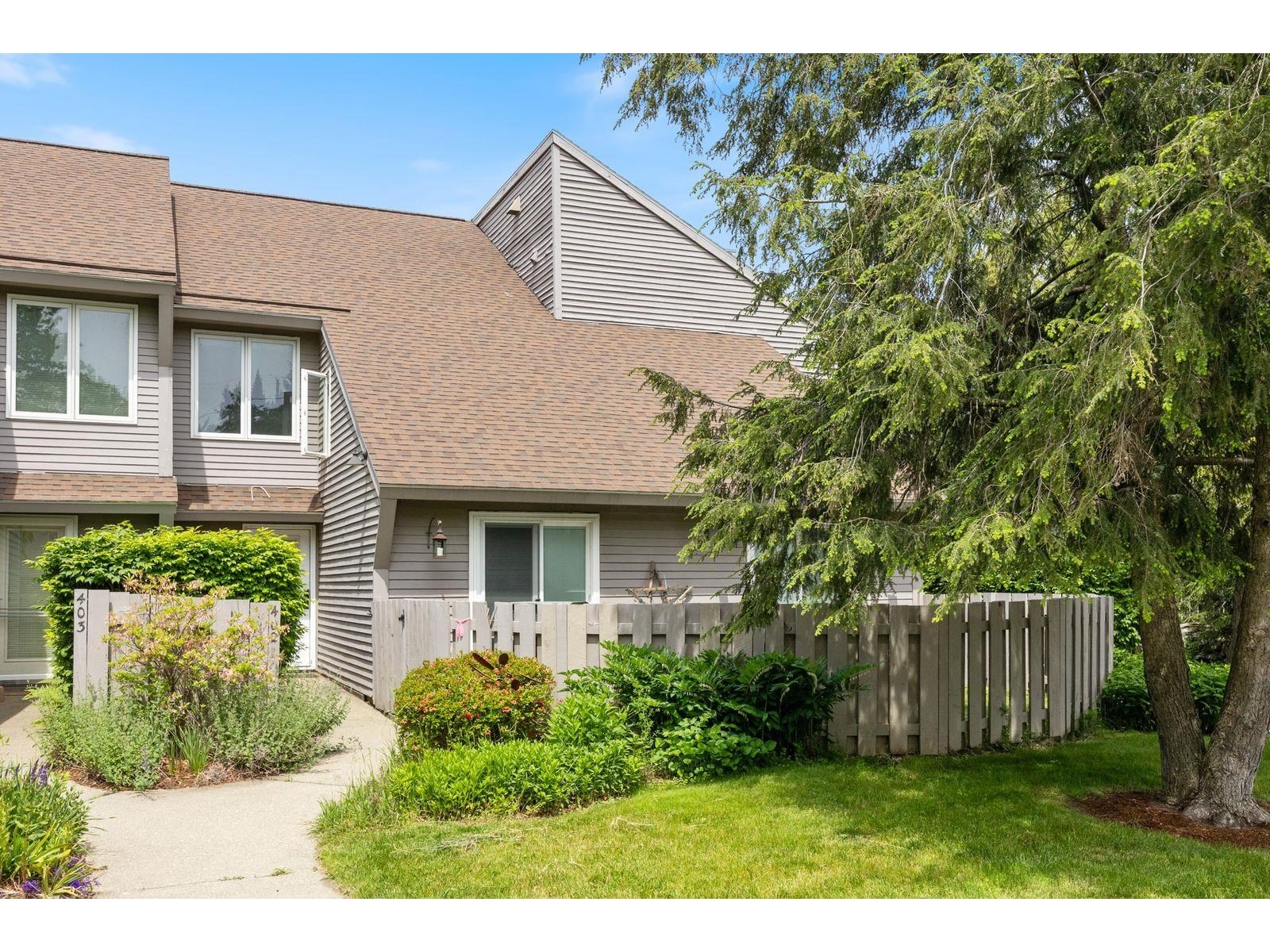 401 South Beach Road, Unit 401 and 402