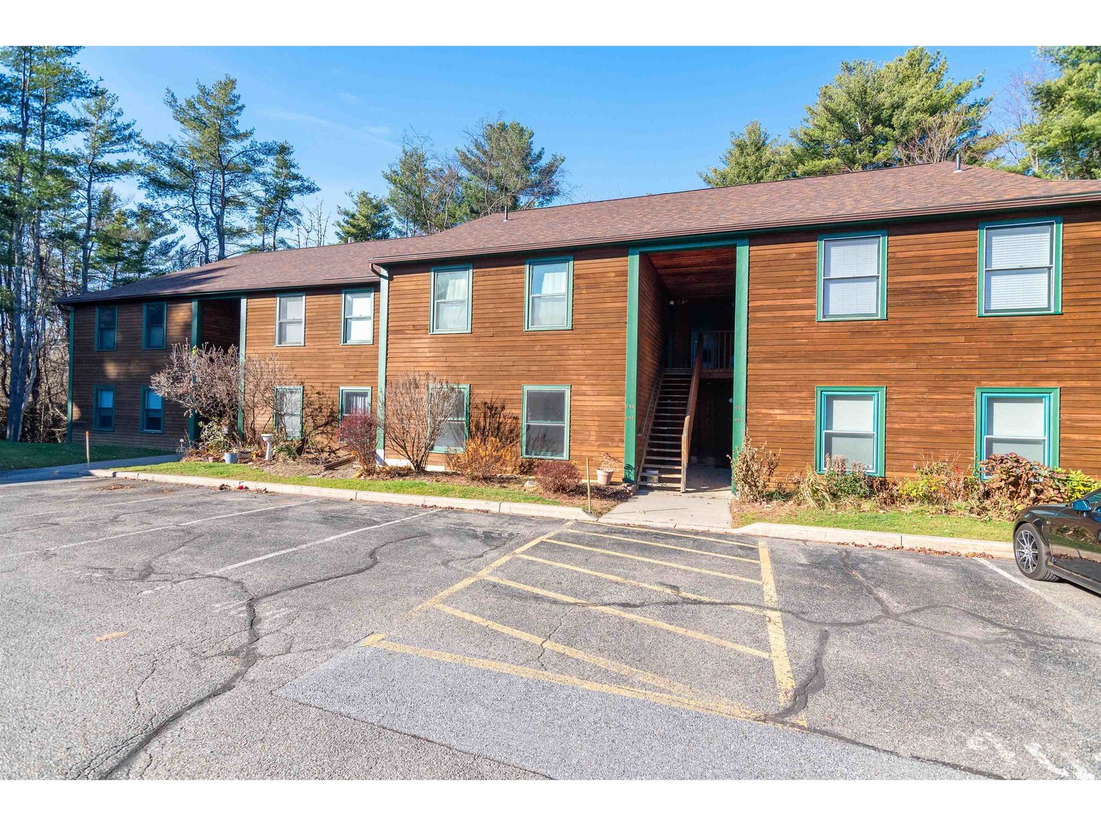 403 Baycrest Drive, Unit 403