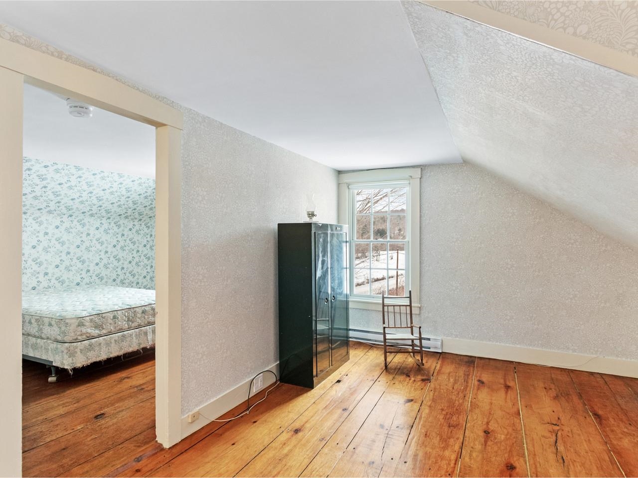 2nd floor flex space