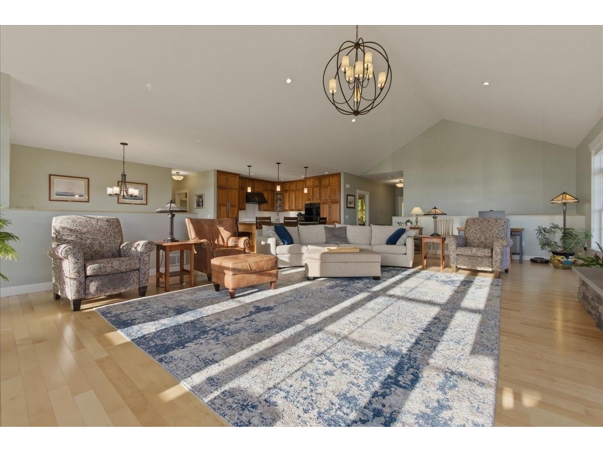 405 Harriet Drive, Unit B