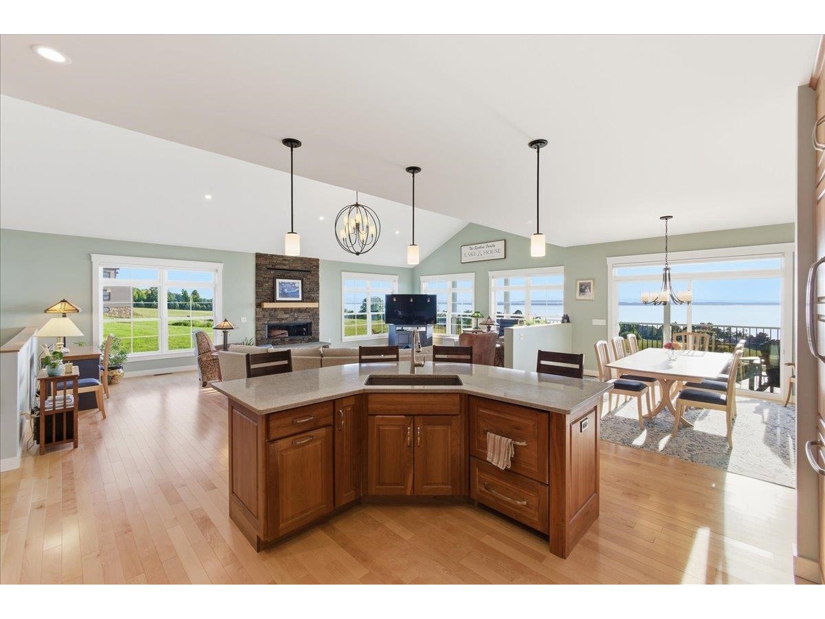 405 Harriet Drive, Unit B