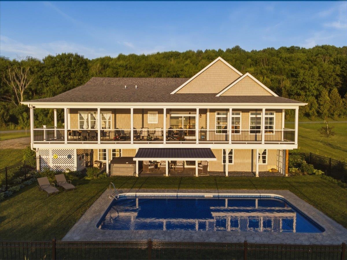 405 Harriet Drive, Unit B