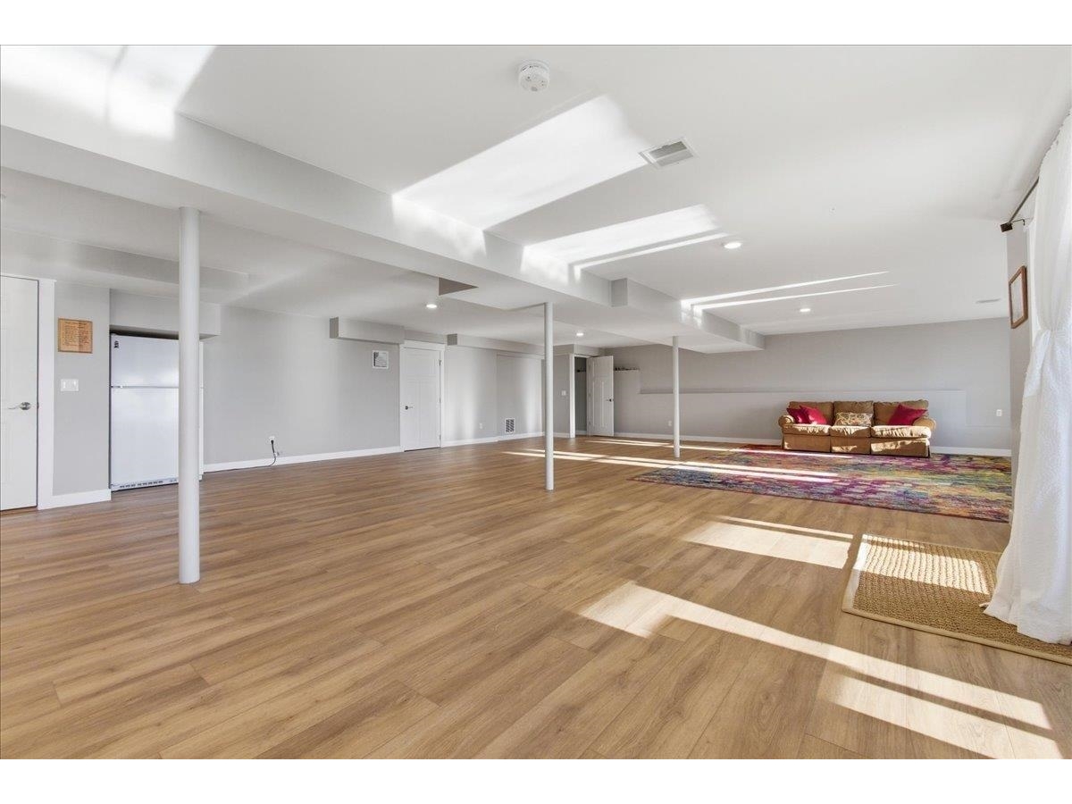 405 Harriet Drive, Unit B