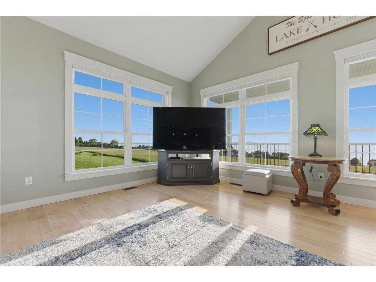 405 Harriet Drive, Unit B