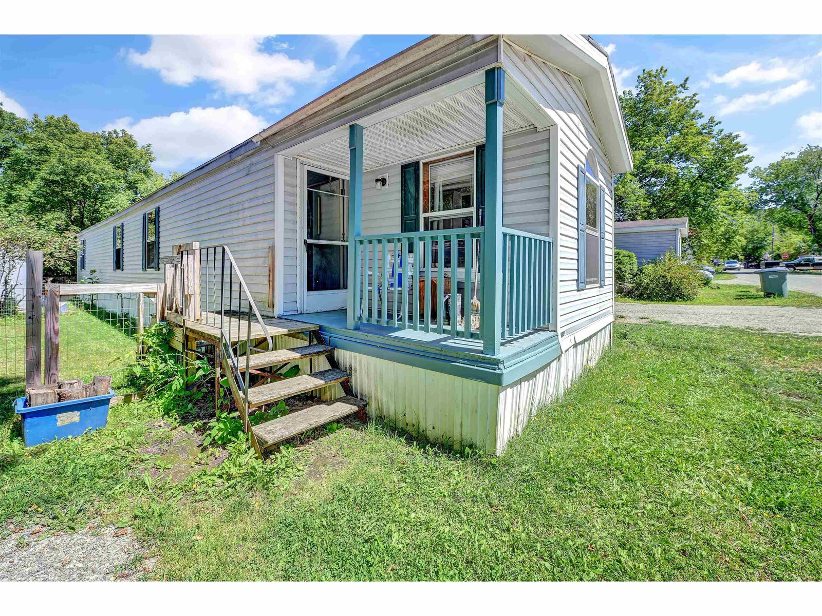 405 Kneeland Flats