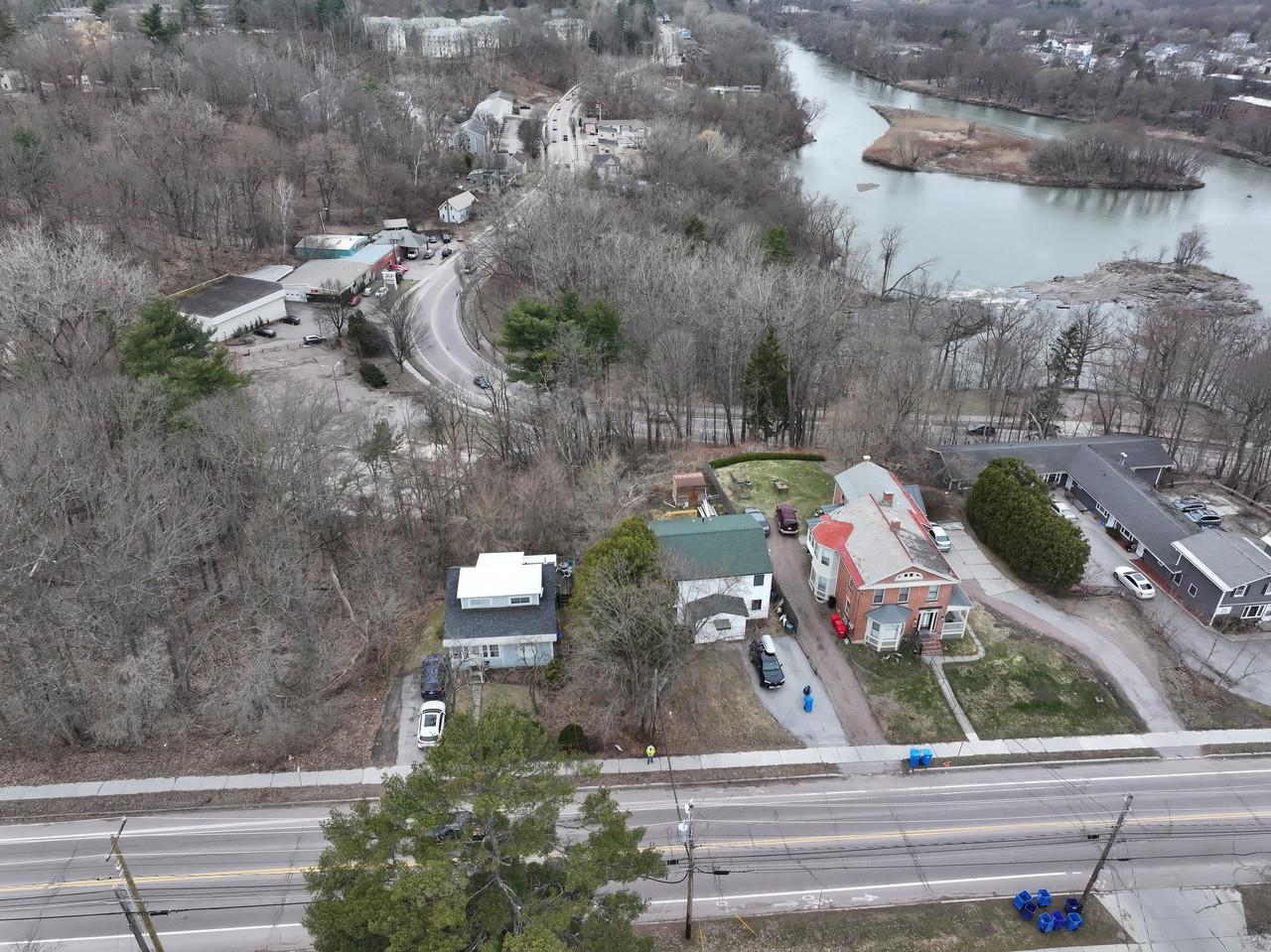 406 Colchester Avenue