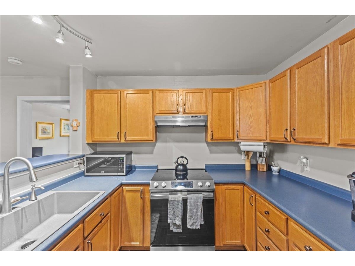 409 Farrell Street, Unit 400