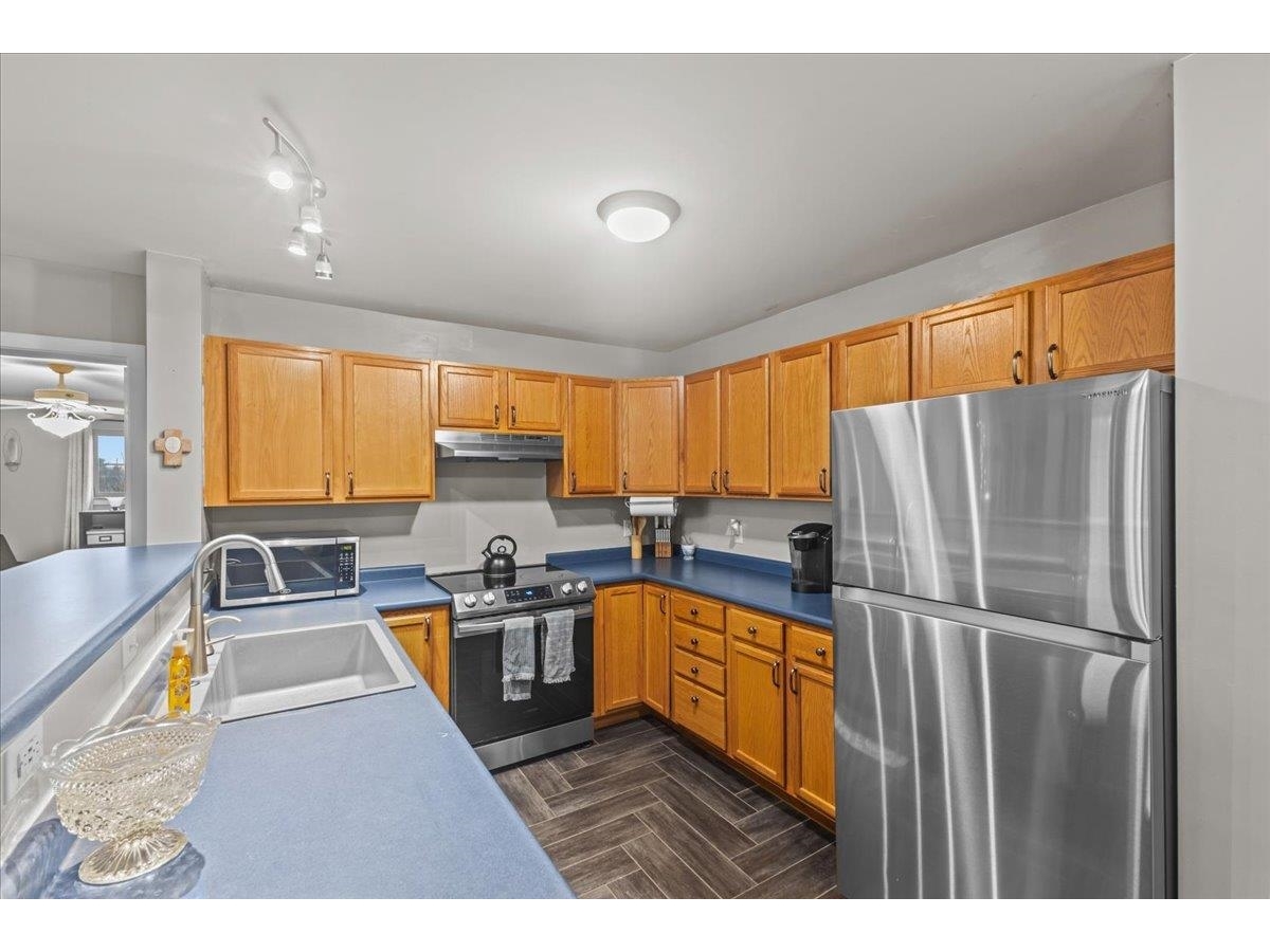 409 Farrell Street, Unit 400