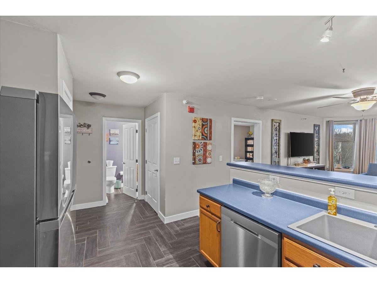 409 Farrell Street, Unit 400