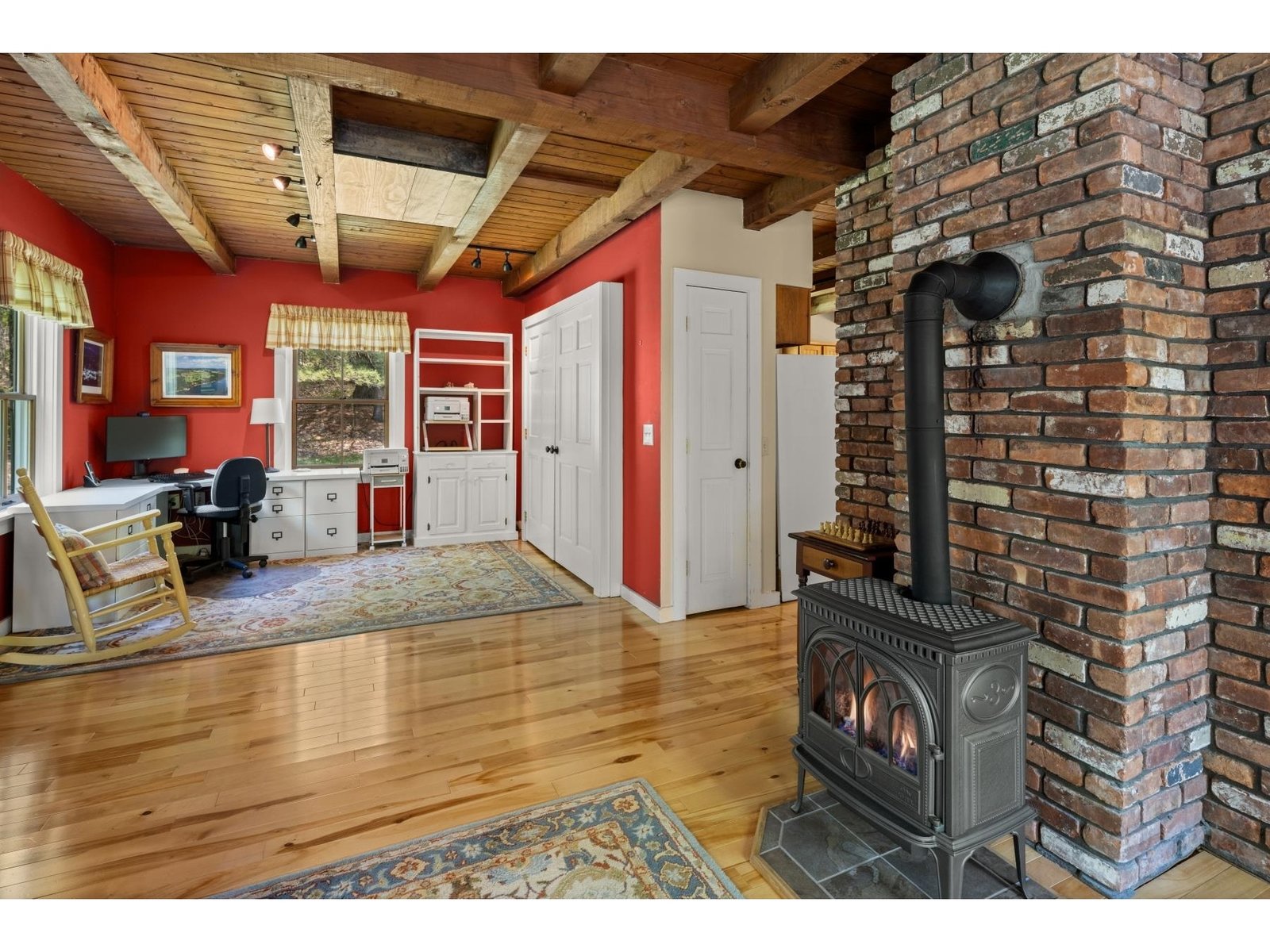 409 Hollow View Road