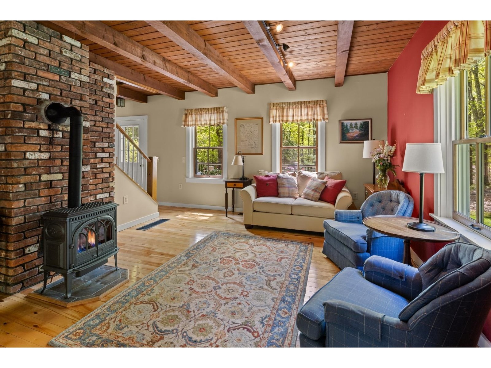 409 Hollow View Road