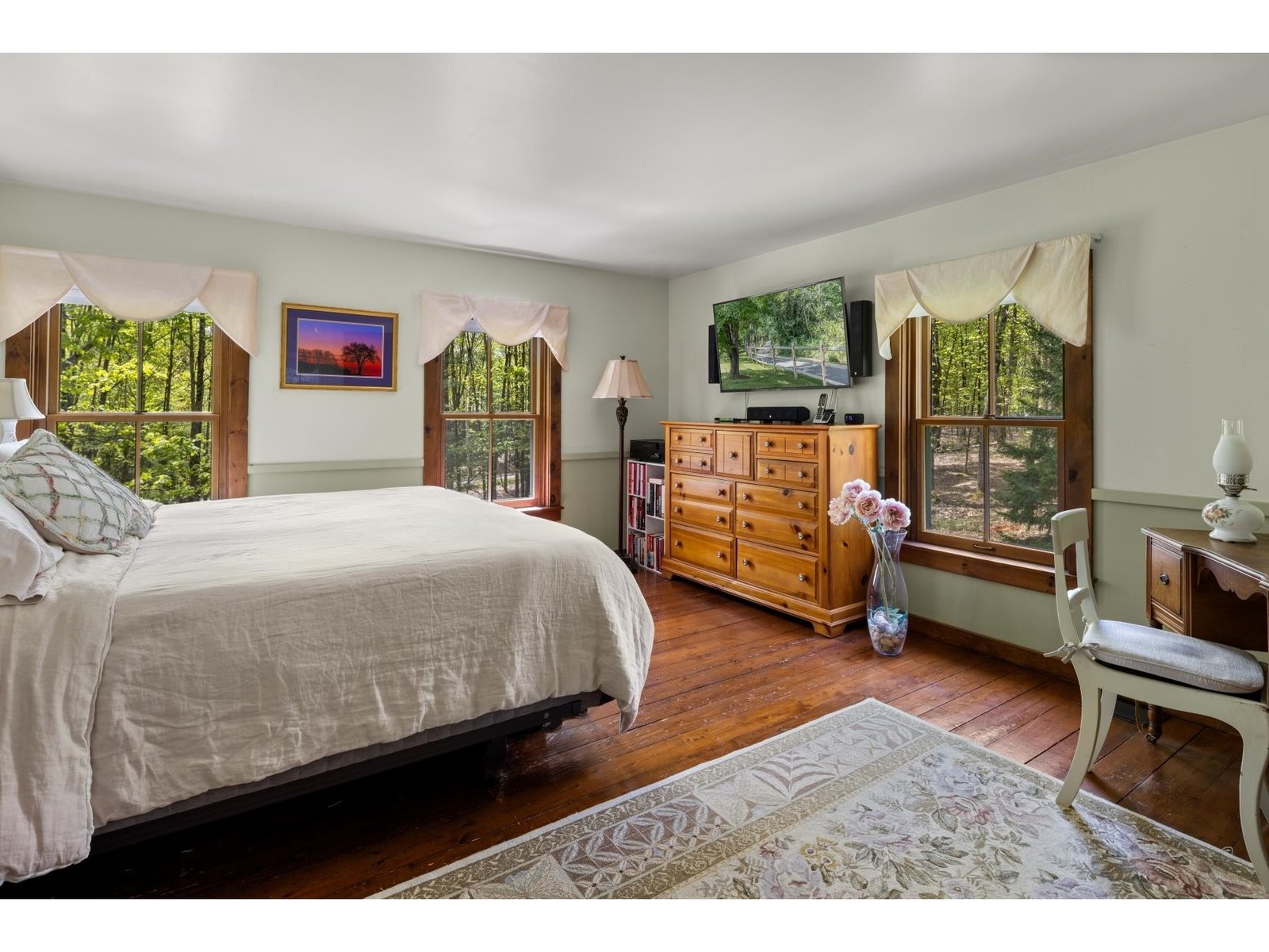 409 Hollow View Road